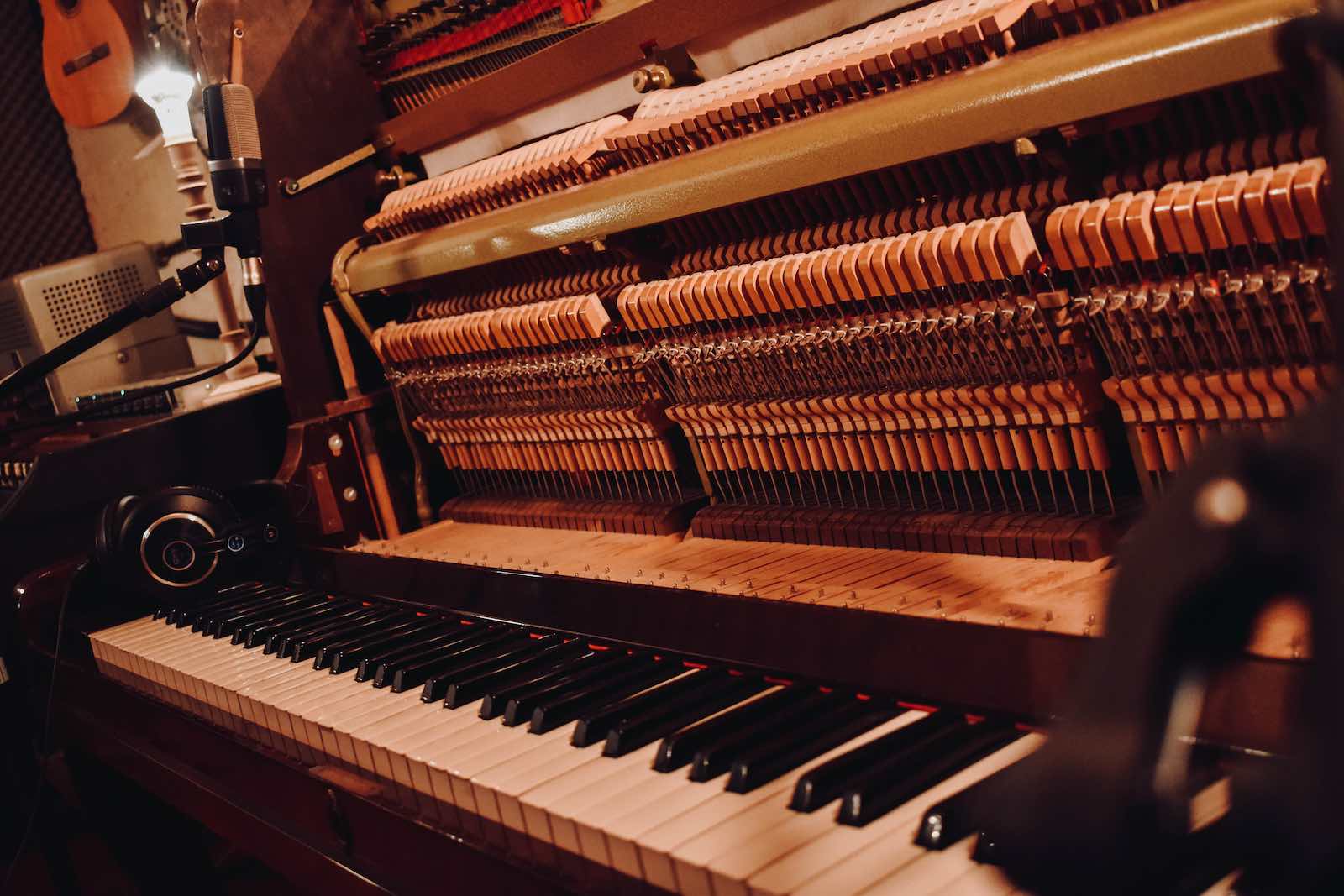 Upright Rec Session